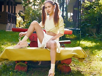 Sweetheart orgasms on a bench